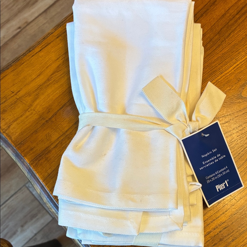 Pier 1 Cream Cloth Napkin Set with Tie - 4 Pack